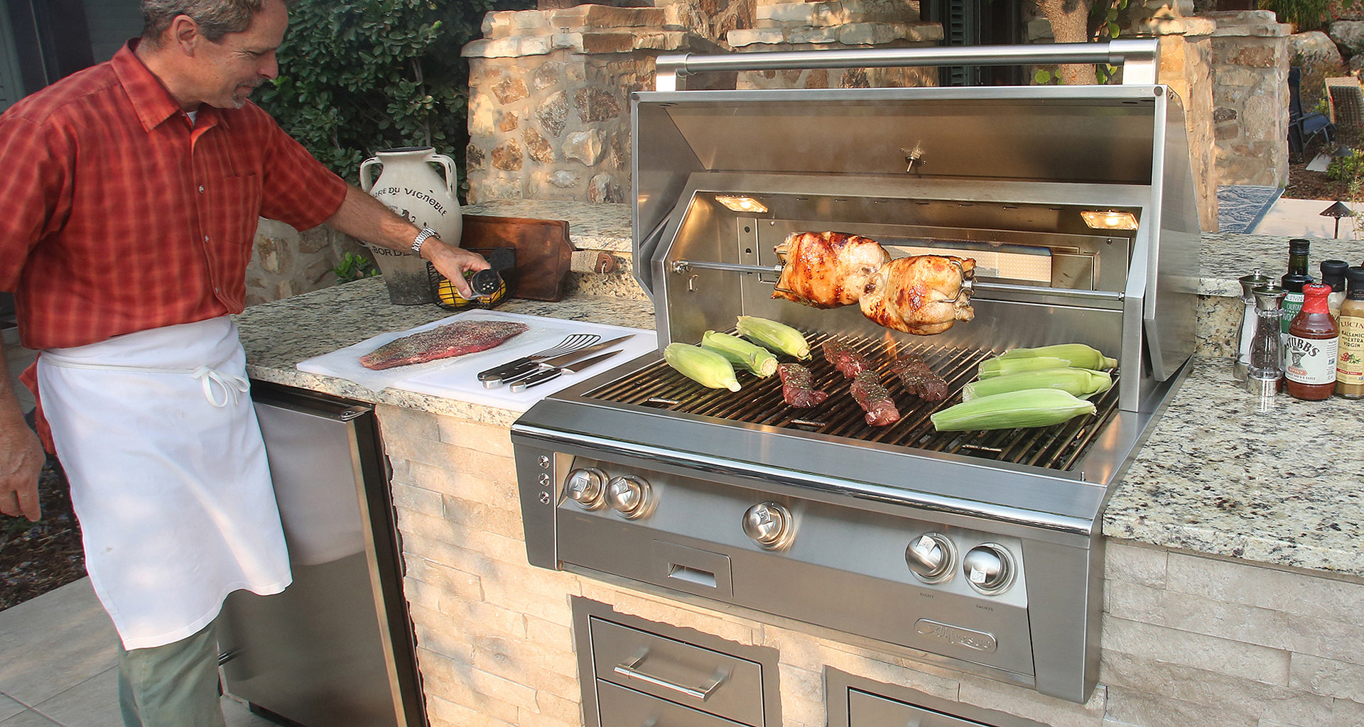 Alfresco ALXE 36" Luxury Built-In Gas Grill