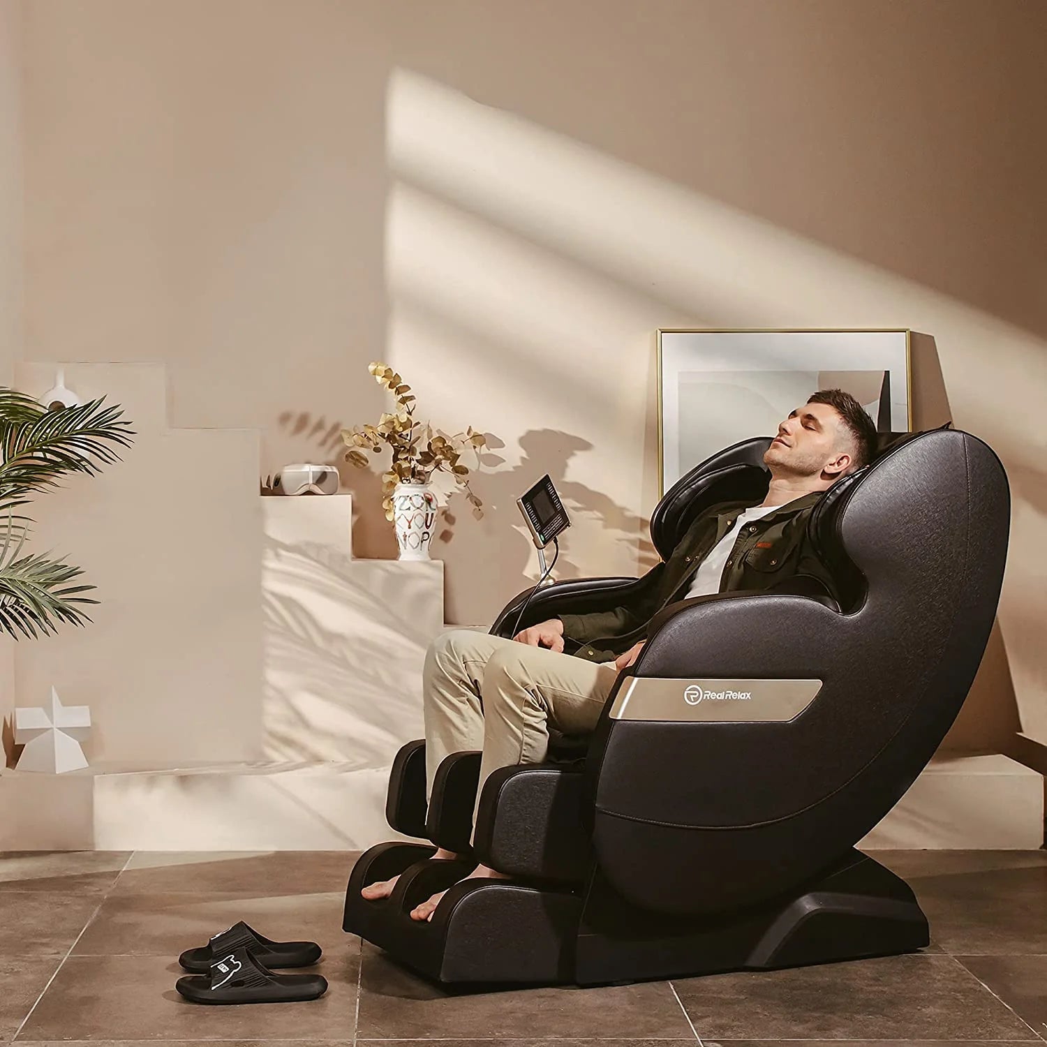 Real Relax 2D Massage Chair Favor-03 ADV