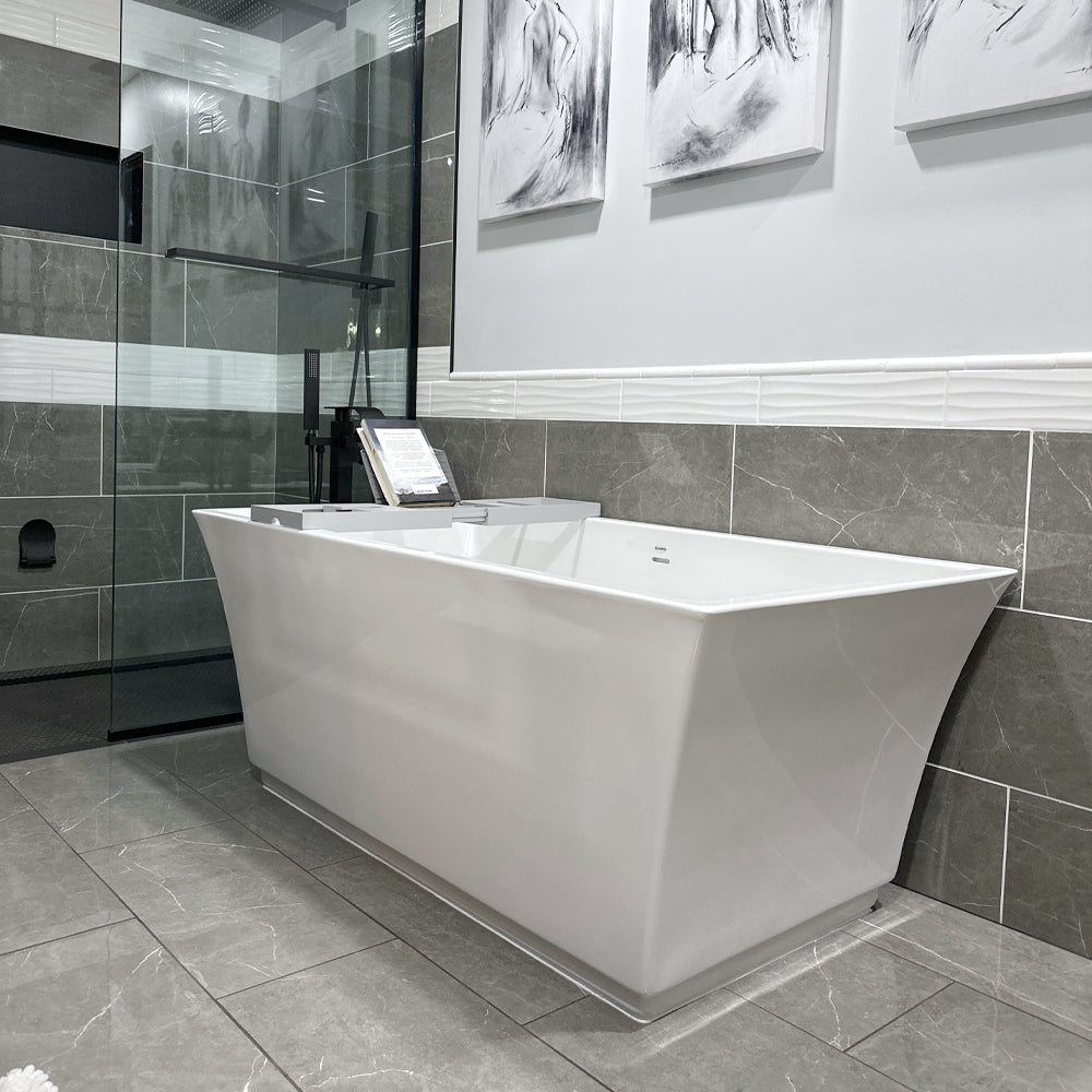 MAGNUS HOME PRODUCTS 60" Pelsey Acrylic Freestanding Tub